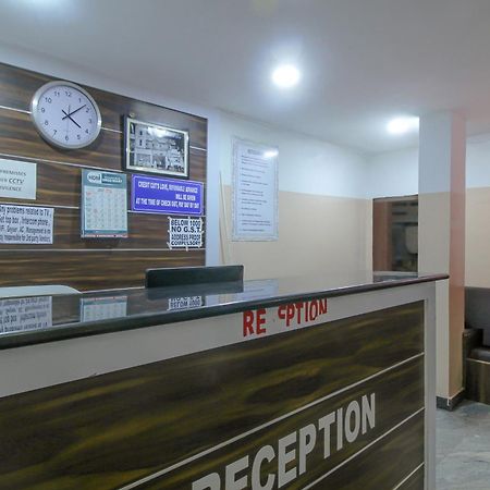 Spot On 81775 Mohit Gokul Lodge New Luxury Room'S Near Secunderabad Railway Station Lālāguda Eksteriør billede