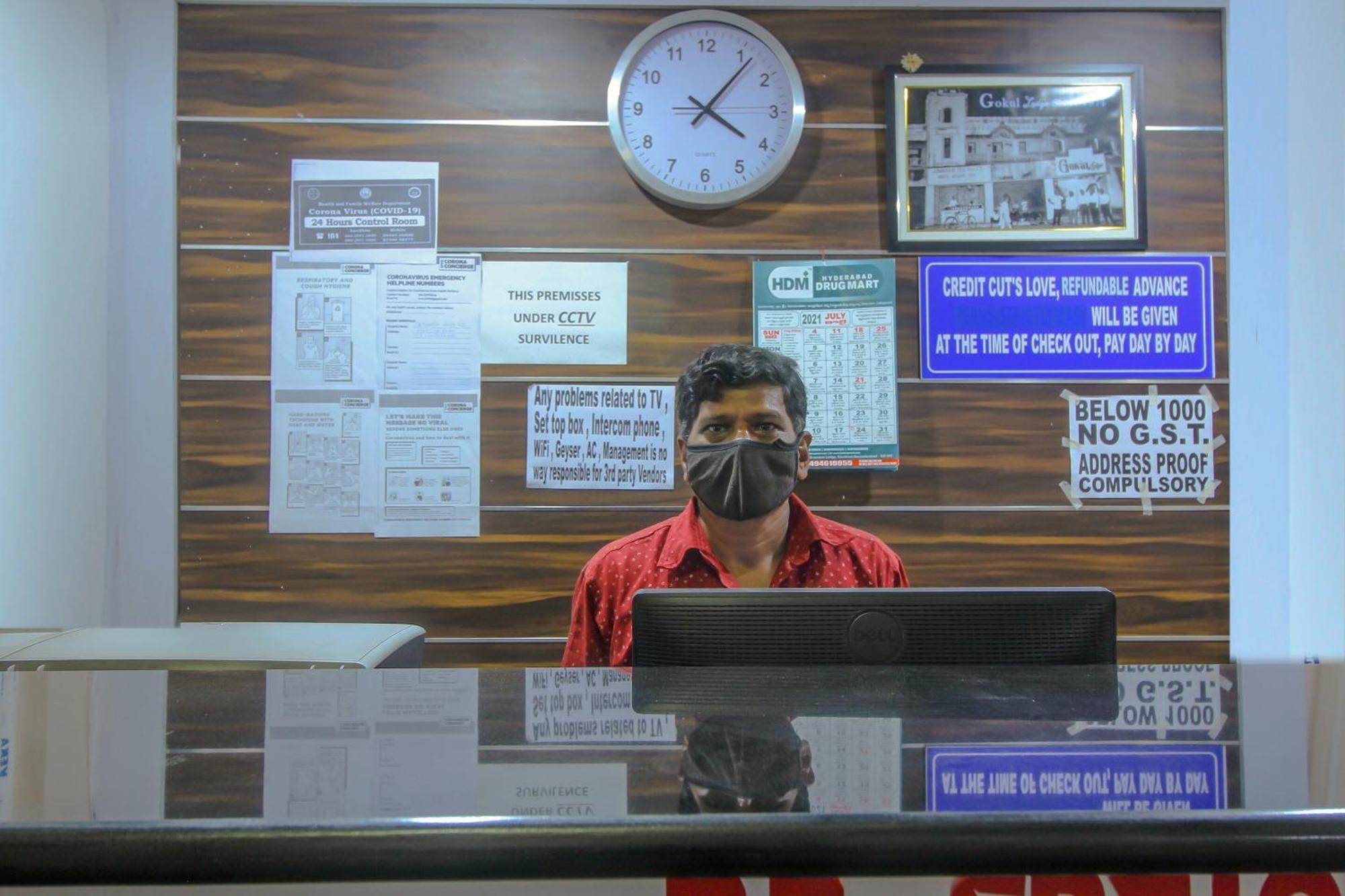 Spot On 81775 Mohit Gokul Lodge New Luxury Room'S Near Secunderabad Railway Station Lālāguda Eksteriør billede