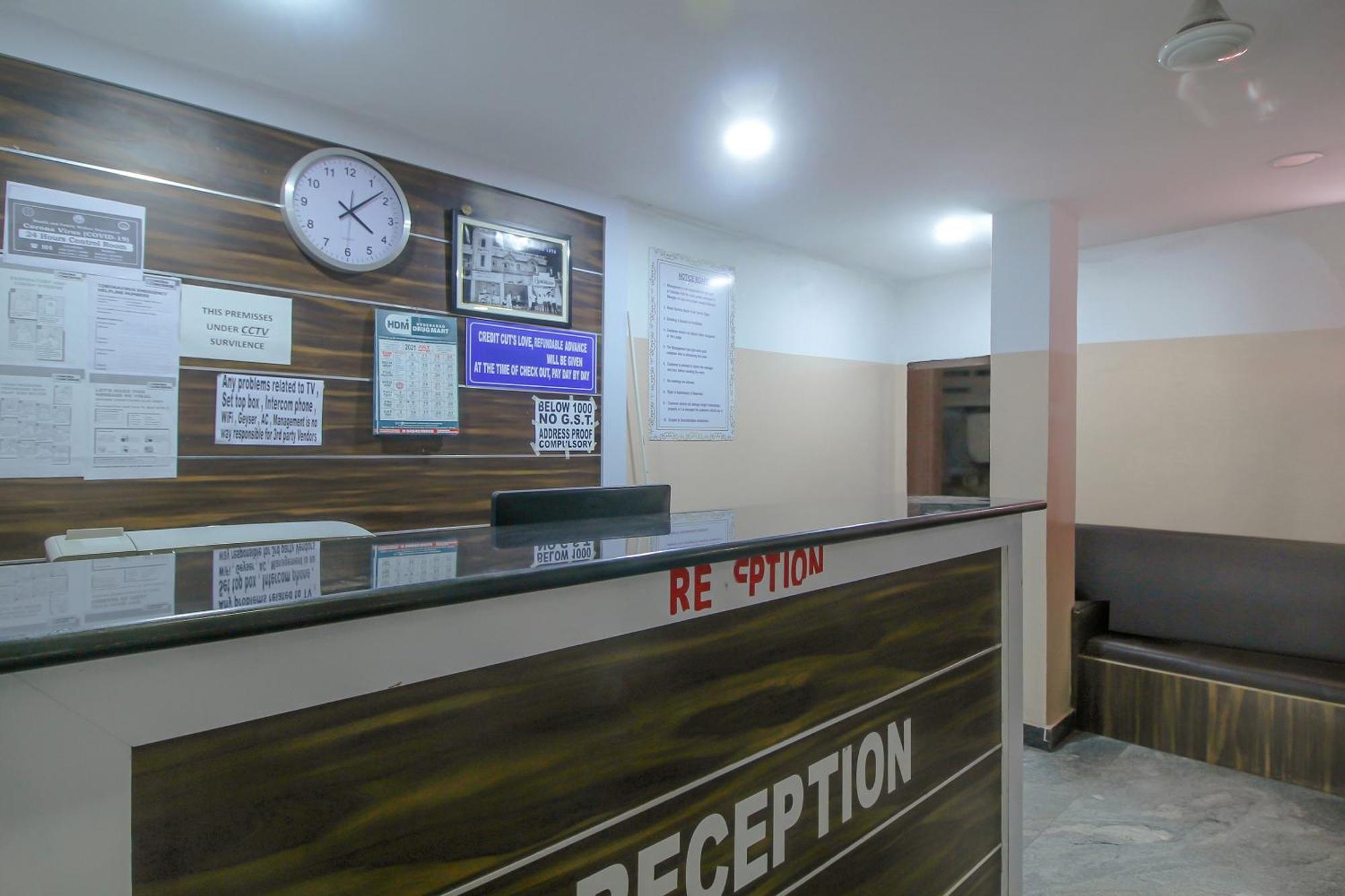 Spot On 81775 Mohit Gokul Lodge New Luxury Room'S Near Secunderabad Railway Station Lālāguda Eksteriør billede