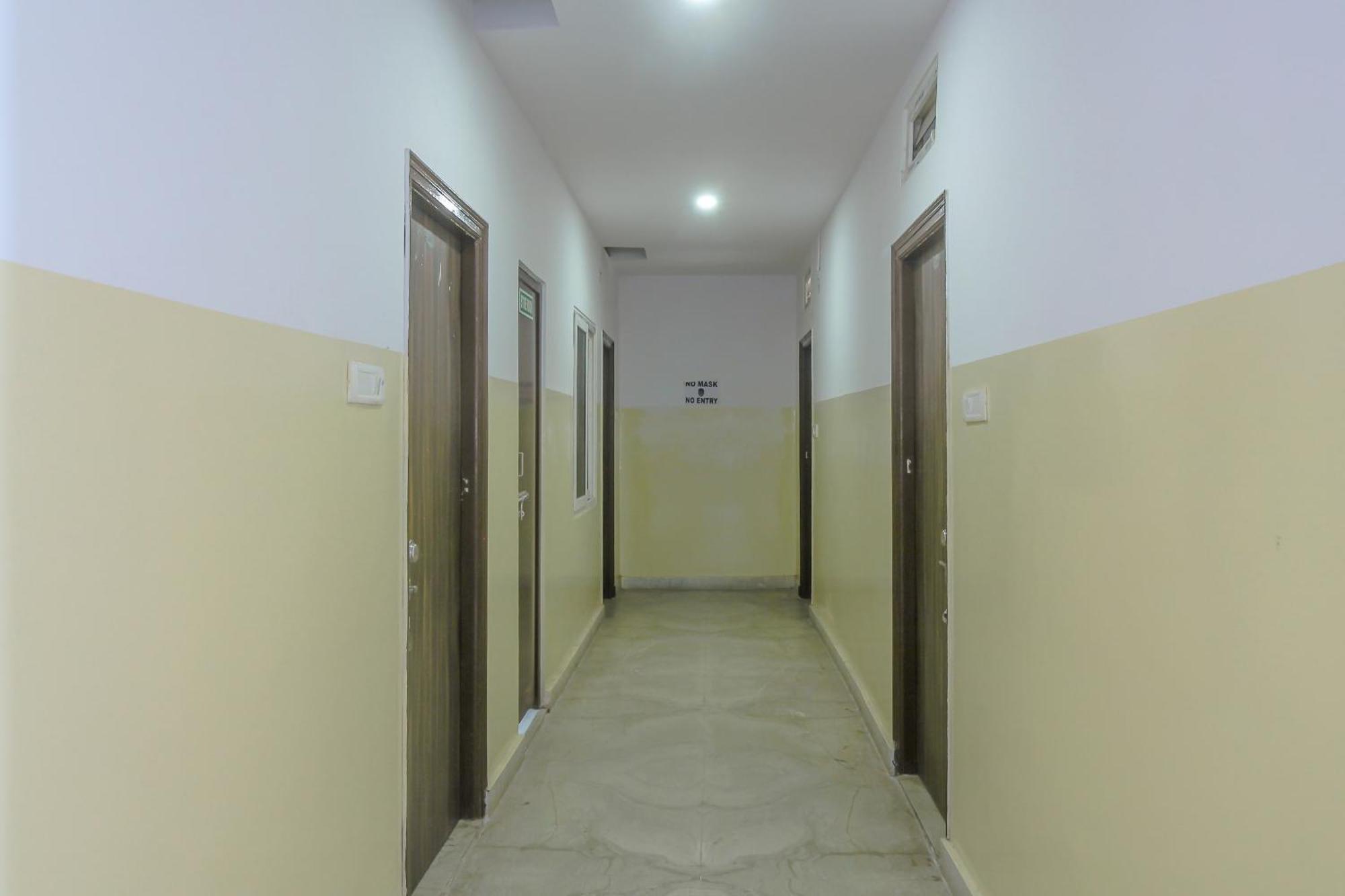 Spot On 81775 Mohit Gokul Lodge New Luxury Room'S Near Secunderabad Railway Station Lālāguda Eksteriør billede